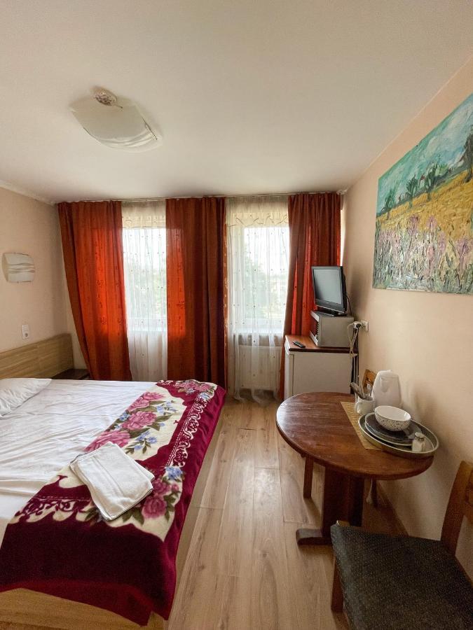 Taurage Hotel Extérieur photo