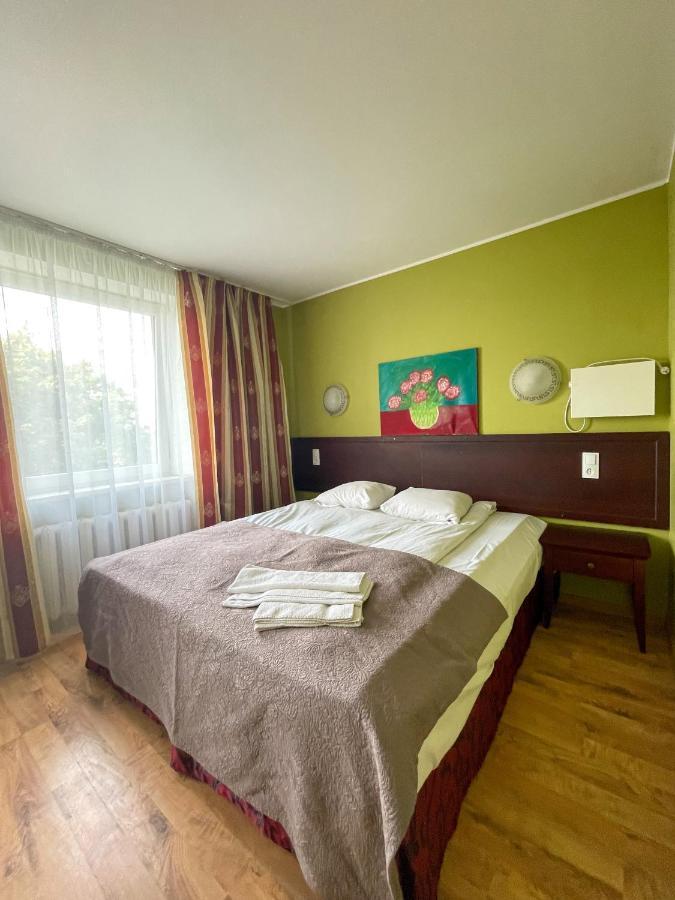 Taurage Hotel Extérieur photo