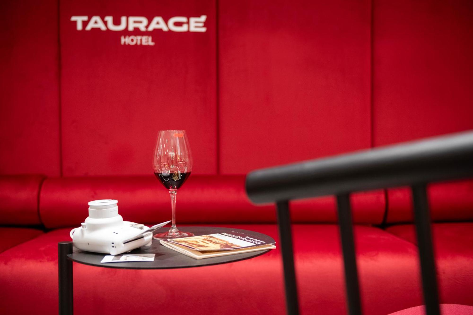 Taurage Hotel Extérieur photo