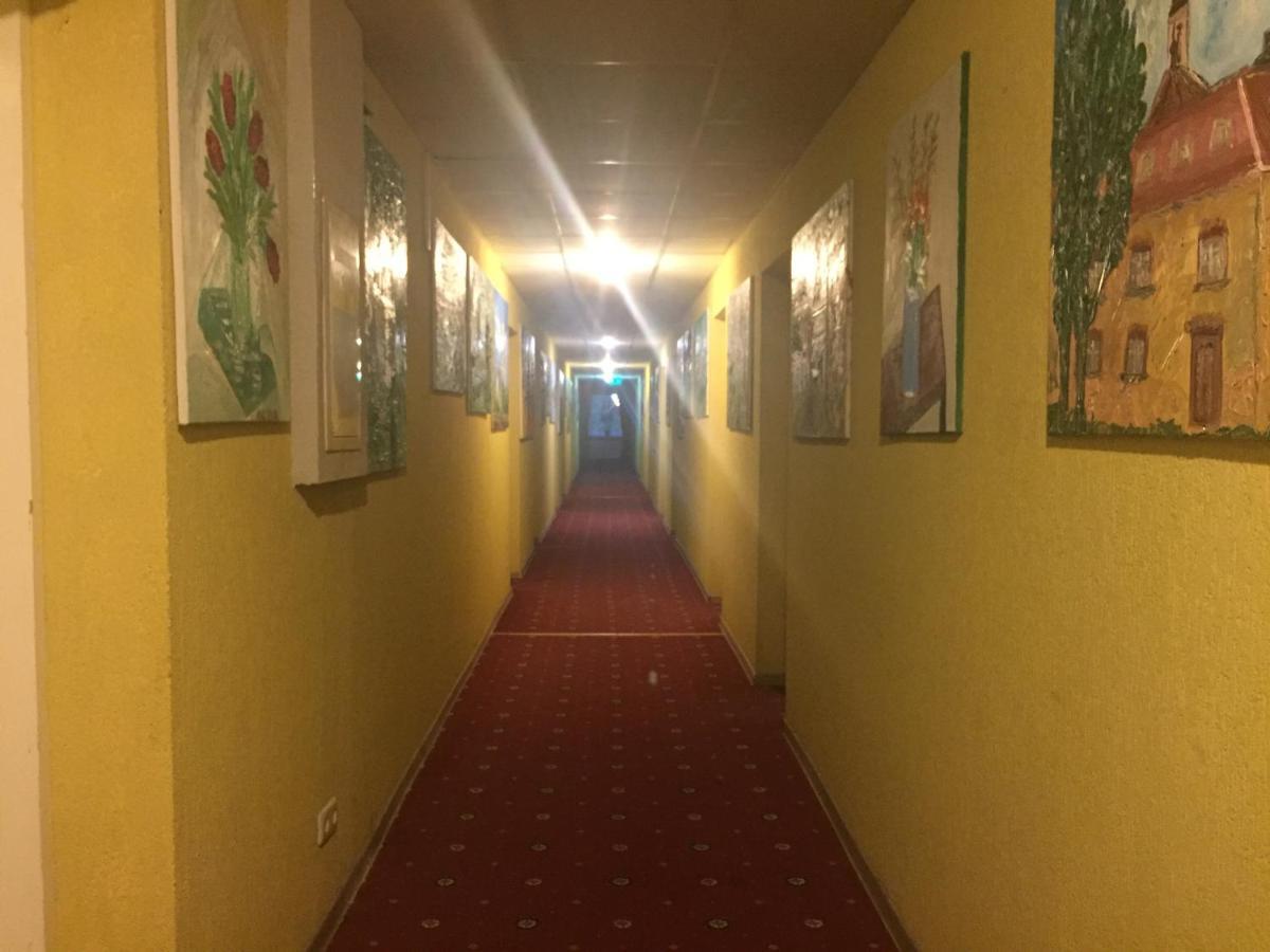 Taurage Hotel Extérieur photo
